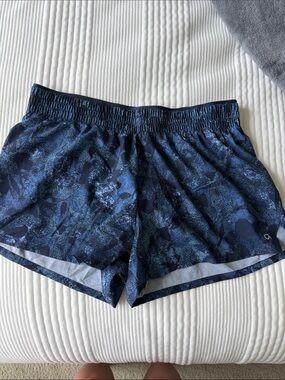 Gap Fit Blue Pattern Athletic Short Medium